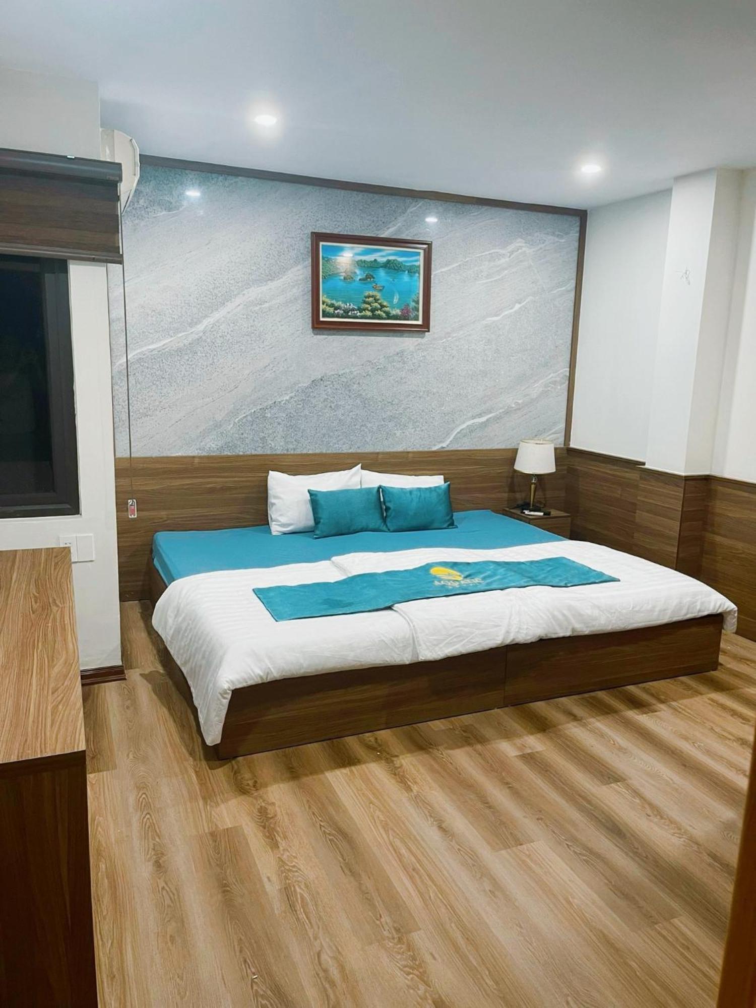 Aquatic Hotel Cat Ba Cat Ba Island Exterior photo